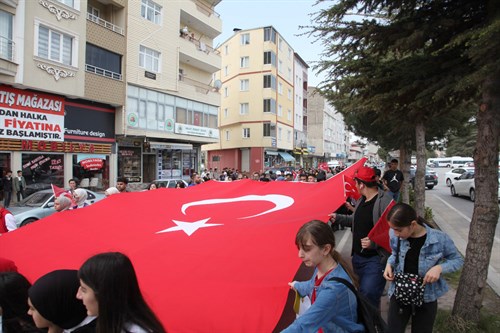 İlçemizde 19 Mayıs Atatürk’ü Anma, Gençlik ve Spor Bayramı kutlandı. 