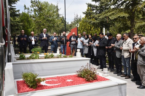 - Şehidimiz Murat Sarıgül, şehadetinin 7’inci yılında kabri başında anıldı.   